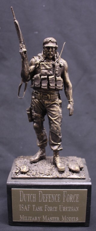 ISAF groot model 120MM