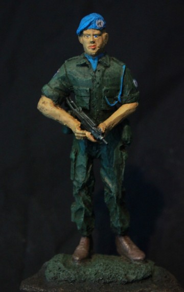 Unifil Kleur Libanon opgerolde mouw Uzi