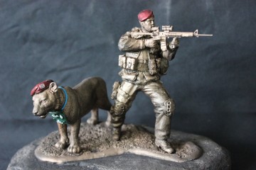 C-Cie Tijger met Infanterist