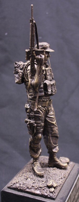 ISAF groot model 120MM