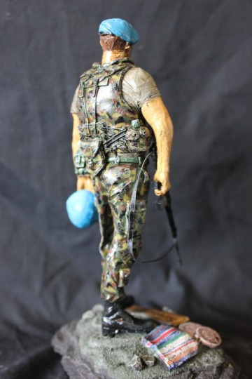 UNPROFOR Gewondenverzorger Kleur