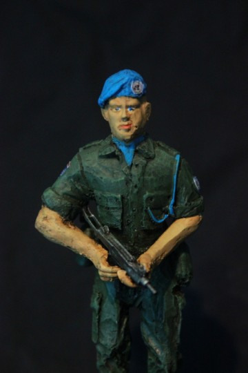 Unifil Kleur Libanon opgerolde mouw Uzi