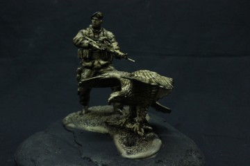 B-cie Infanterist met adelaar