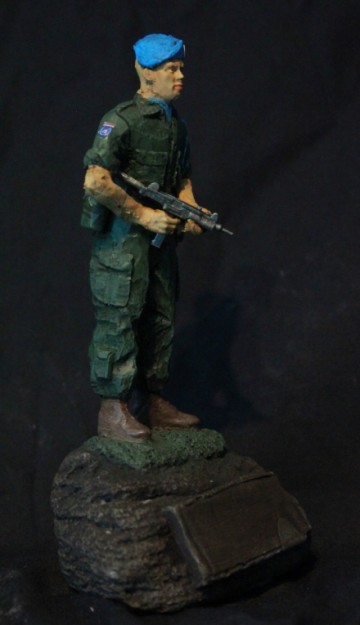 Unifil Kleur Libanon opgerolde mouw Uzi